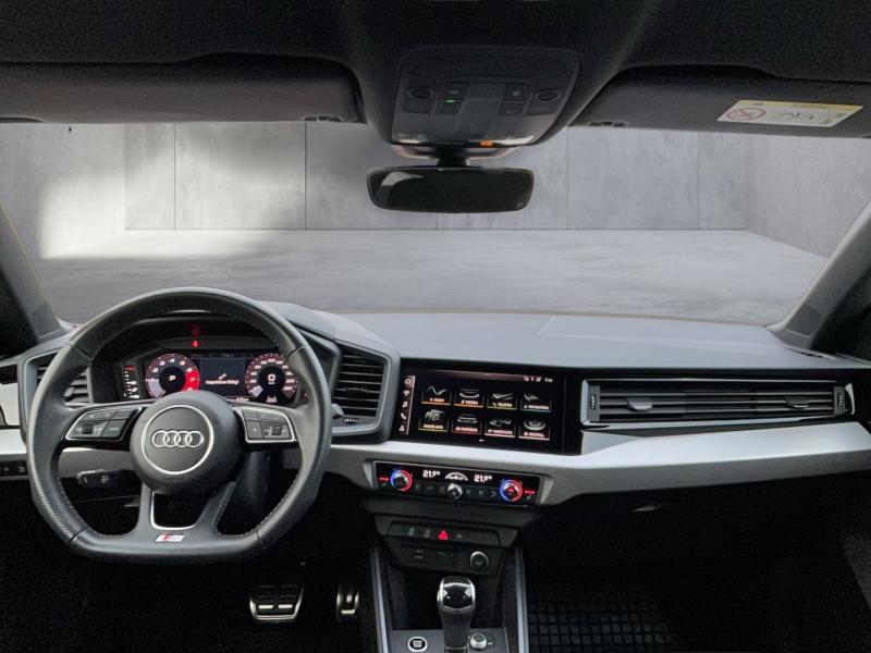 Audi A1 citycarver 30 TFSI intense
