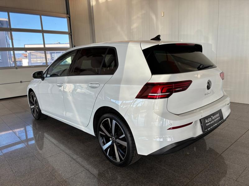 VW Golf Life TSI