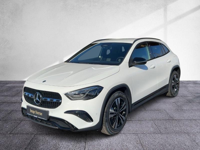 MERCEDES-BENZ GLA 180  Progressive