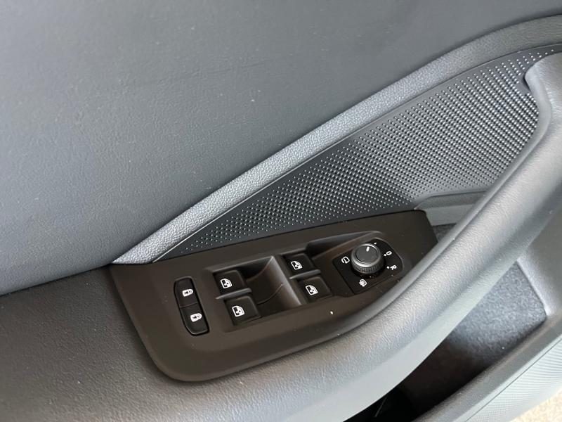 VW Passat Variant Business TDI DSG