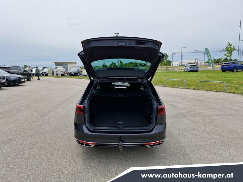 VW Passat Variant Elegance TDI DSG
