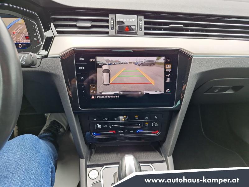 VW Passat Variant Elegance TDI DSG