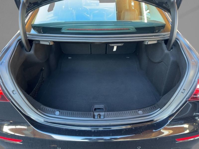 MERCEDES-BENZ E 450 4MATIC Limousine