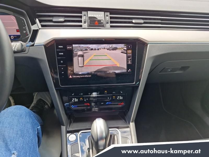 VW Passat Variant Elegance TDI DSG