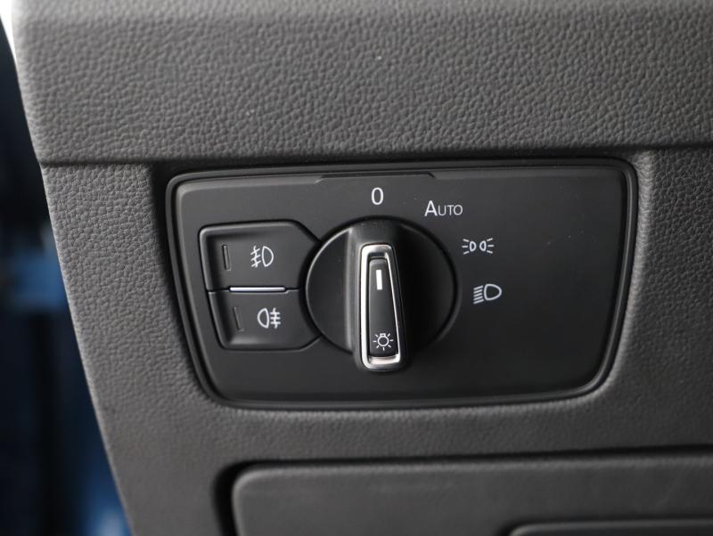 VW Passat Variant Business TDI DSG