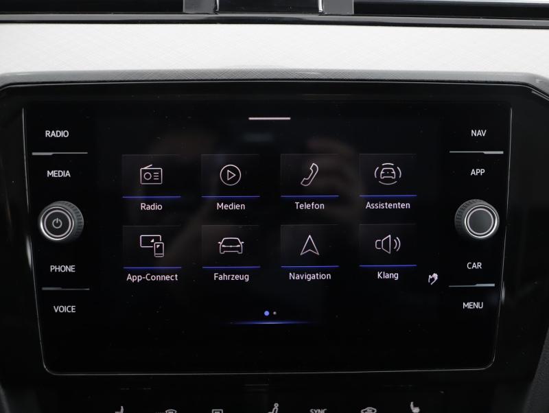 VW Passat Variant Business TDI DSG