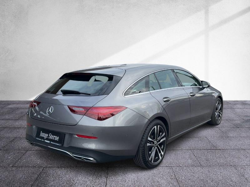 MERCEDES-BENZ CLA 180 Shooting Brake