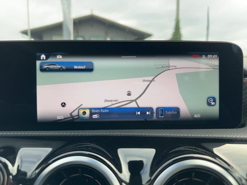 MERCEDES-BENZ CLA 180 Shooting Brake