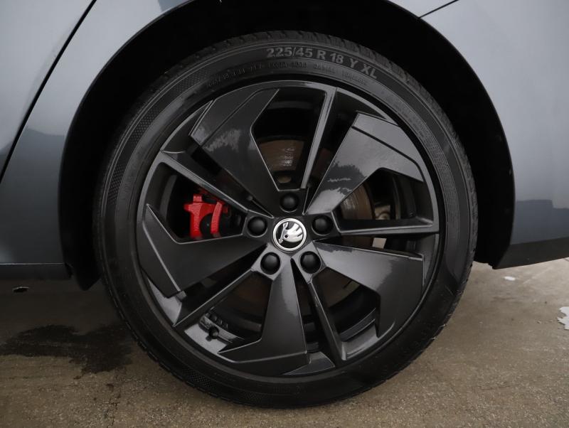 Škoda OCTAVIA Combi RS iV 245 DSG