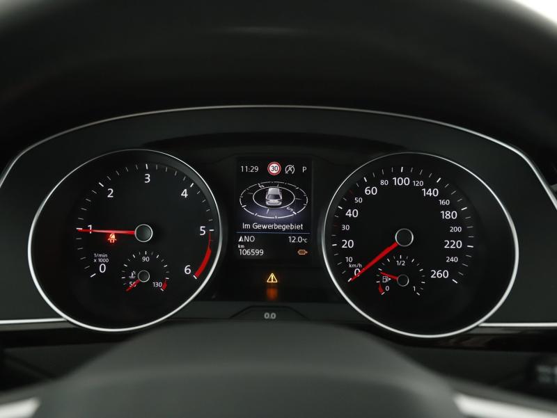 VW Passat Variant Business TDI DSG