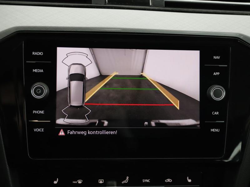 VW Passat Variant Business TDI DSG