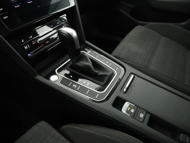 VW Passat Variant Business TDI DSG