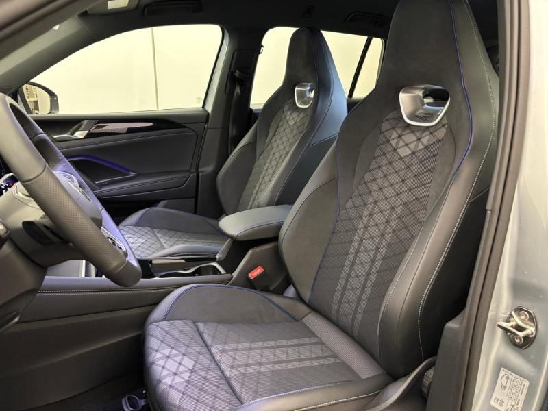 VW Tiguan R-Line TSI 4MOTION  DSG