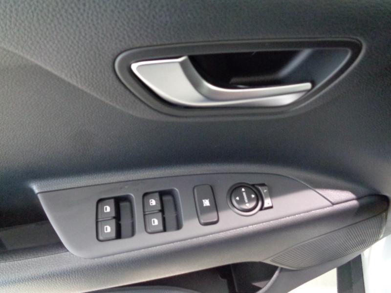 KIA Stonic Silber 1.0 TGDI 100PS