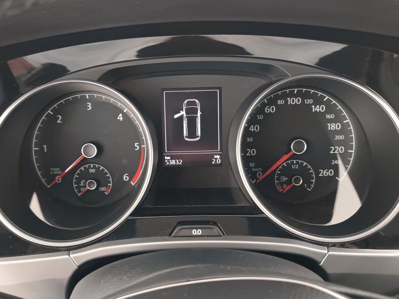 VW Touran TDI SCR 5-Sitzer