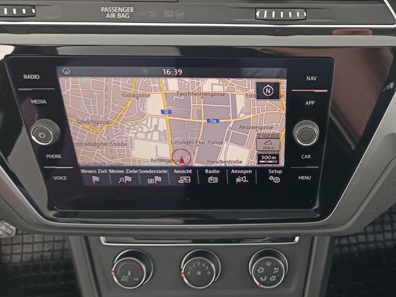 VW Touran TDI SCR 5-Sitzer