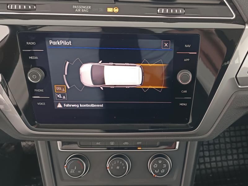 VW Touran TDI SCR 5-Sitzer