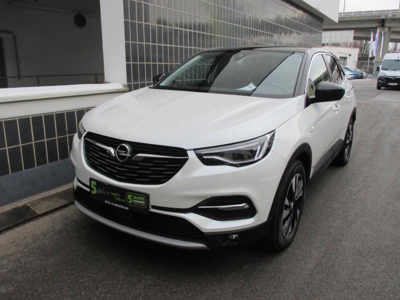 Opel GRANDLAND X ULT 1.6 PHE AT 224