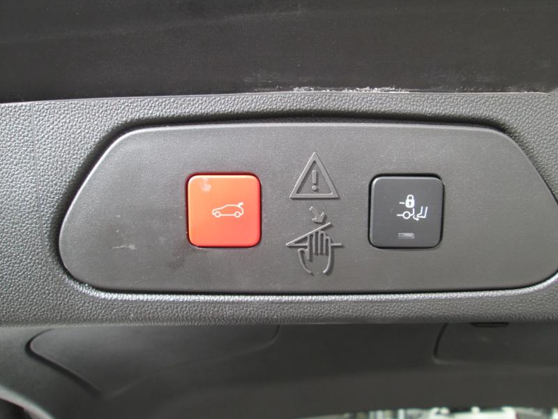 Opel GRANDLAND X ULT 1.6 PHE AT 224