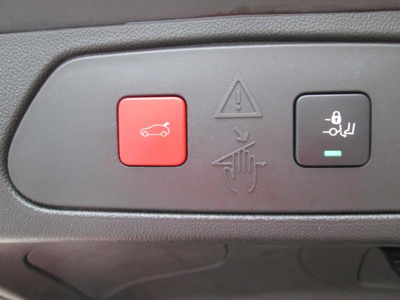 Opel GRANDLAND X ULT 1.6 PHE AT 224