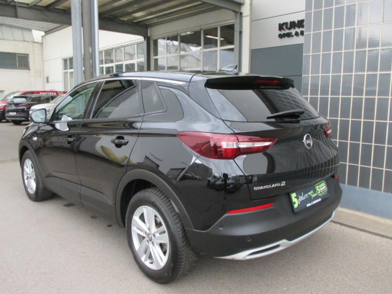 Opel GRANDLAND X ELE 1.2 AT 130PS