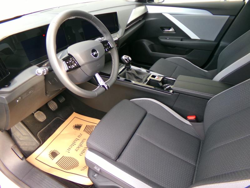 Opel ASTRA L 5T ED 1.2 110PS