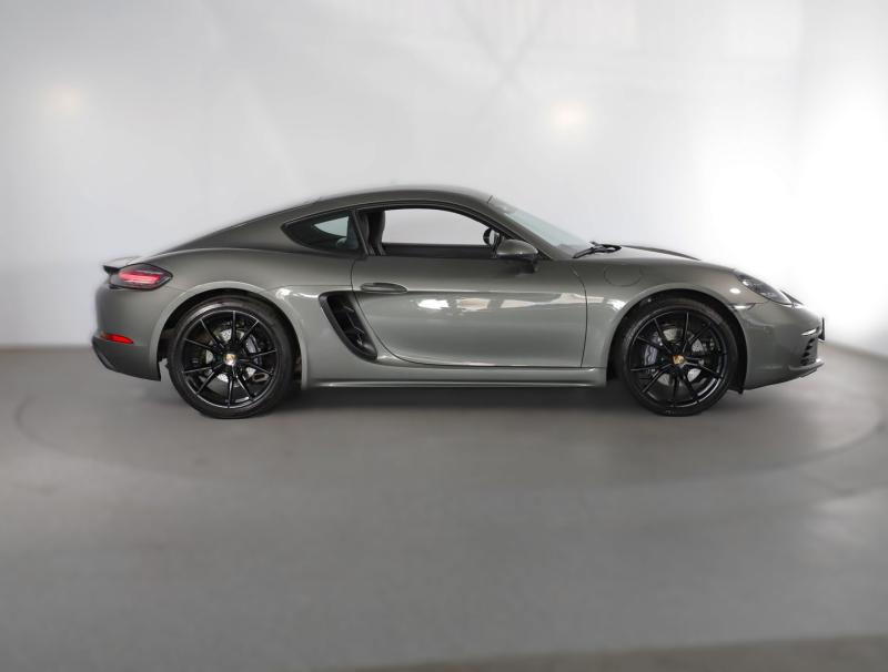 Porsche 718 Cayman