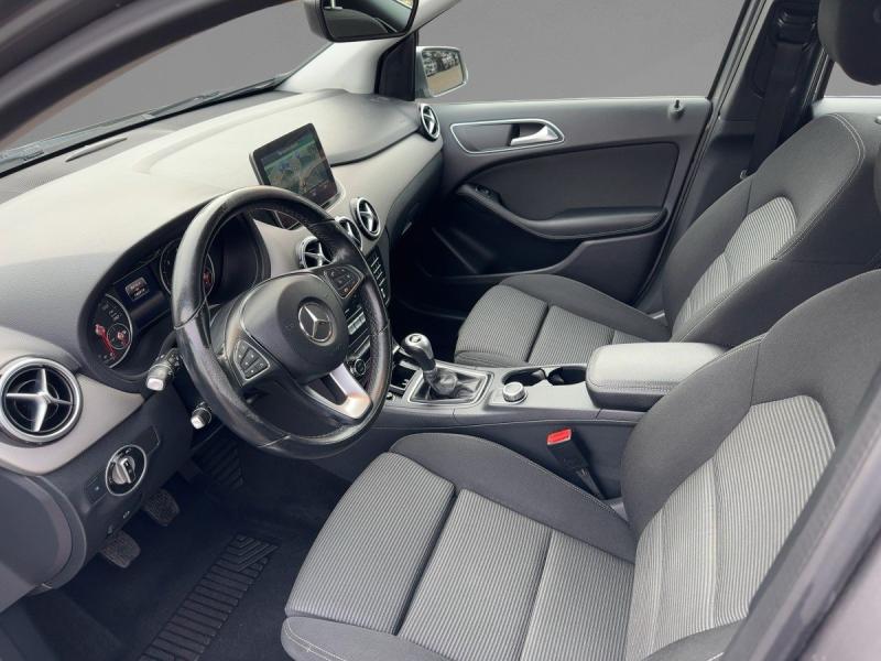 MERCEDES-BENZ B 180 d Style