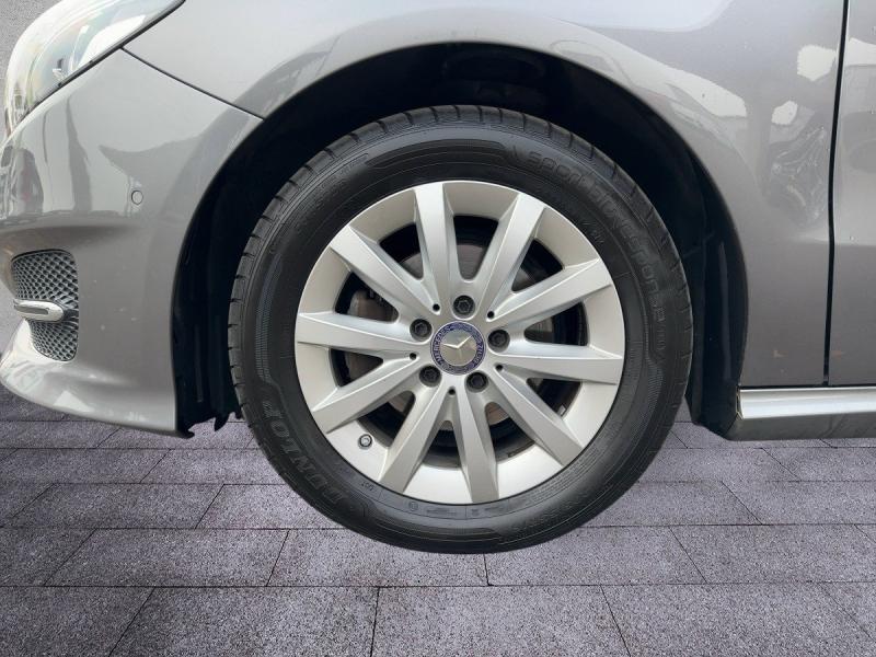 MERCEDES-BENZ B 180 d Style