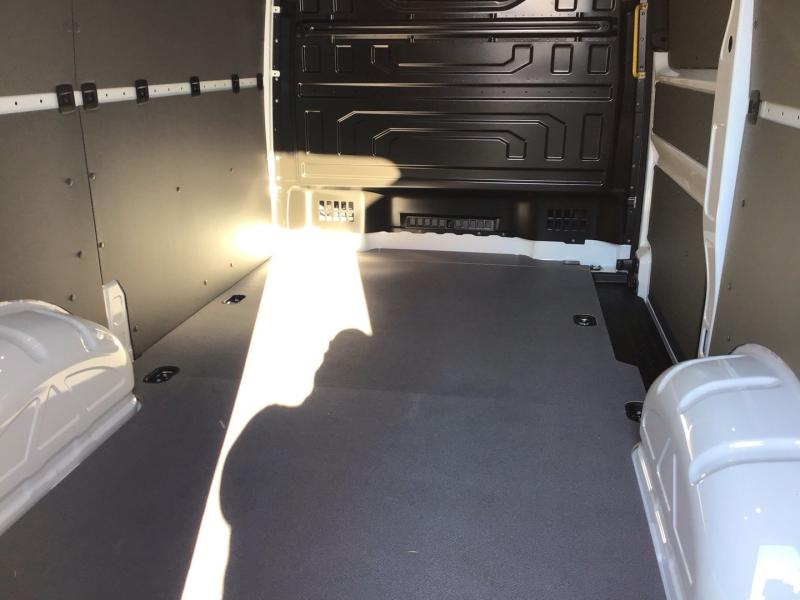 VW Crafter 35 Kastenwagen L3H3 TDI