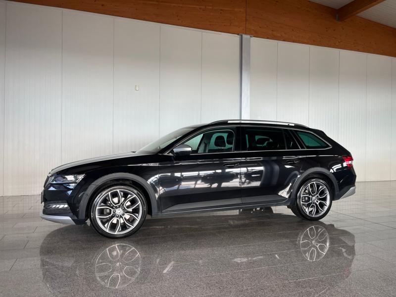 Superb Skoda Škoda SUPERB Combi 4x4 SCOUT TDI DSG