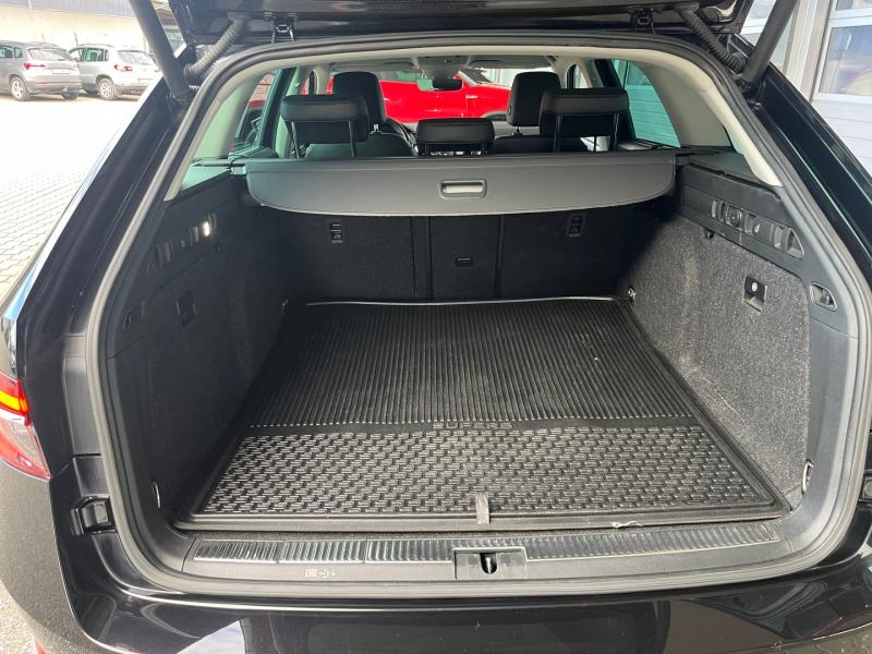 Škoda SUPERB Combi 4x4 SCOUT TDI DSG
