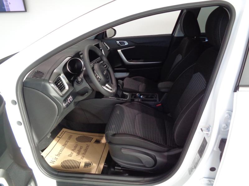 KIA XCEED/SIL/1.0 TGDI/MT6/115