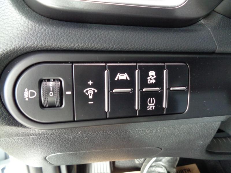 KIA XCEED/SIL/1.0 TGDI/MT6/115