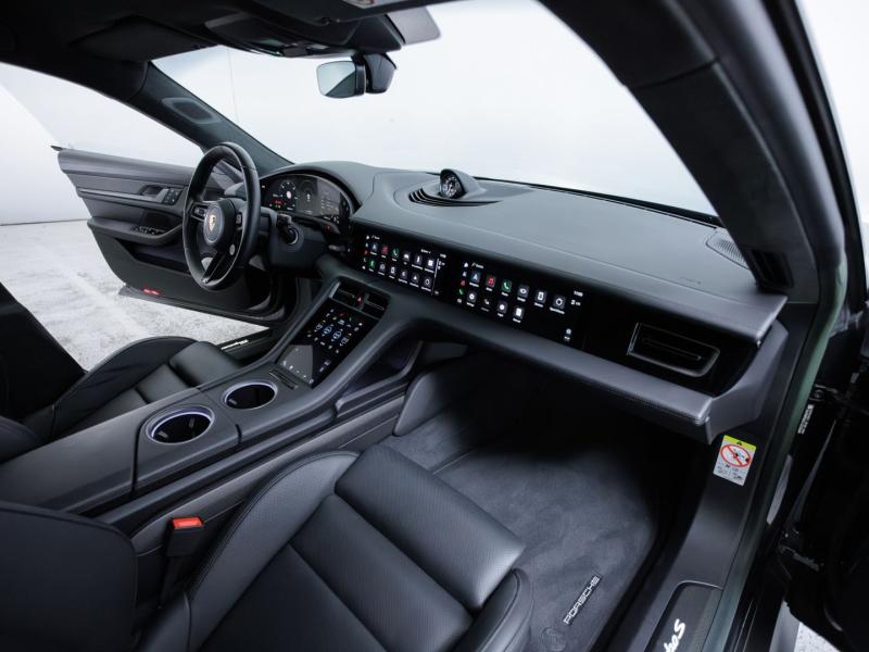 Porsche Taycan Turbo S Sport Turismo