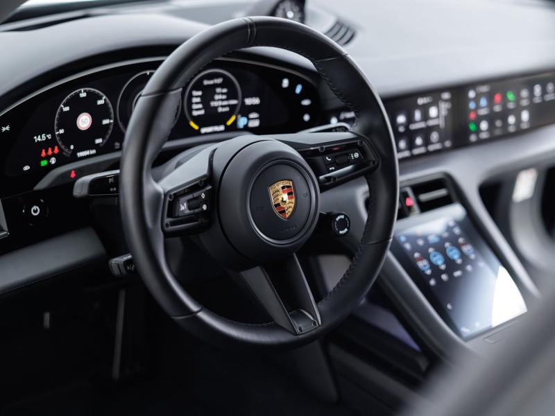 Porsche Taycan Turbo S Sport Turismo