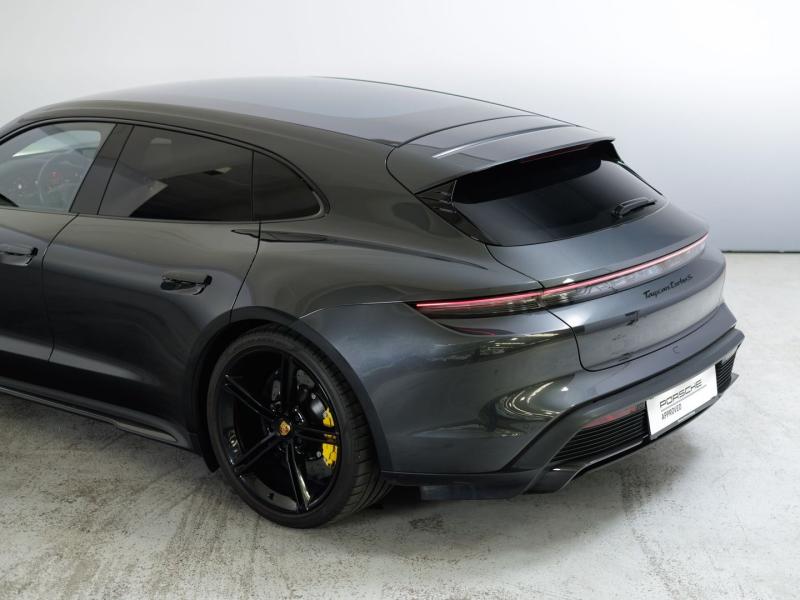 Porsche Taycan Turbo S Sport Turismo