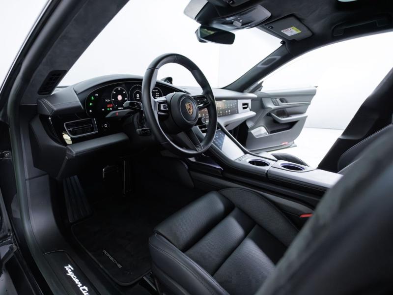 Porsche Taycan Turbo S Sport Turismo