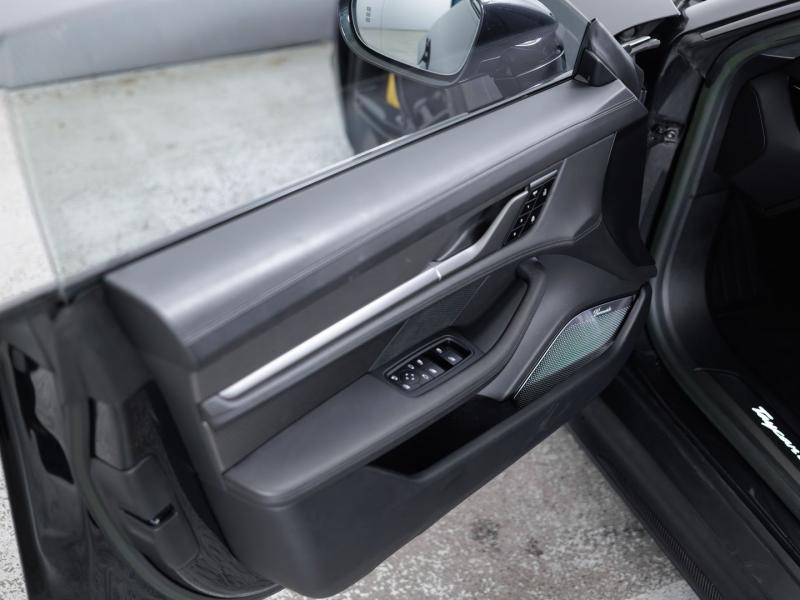 Porsche Taycan Turbo S Sport Turismo