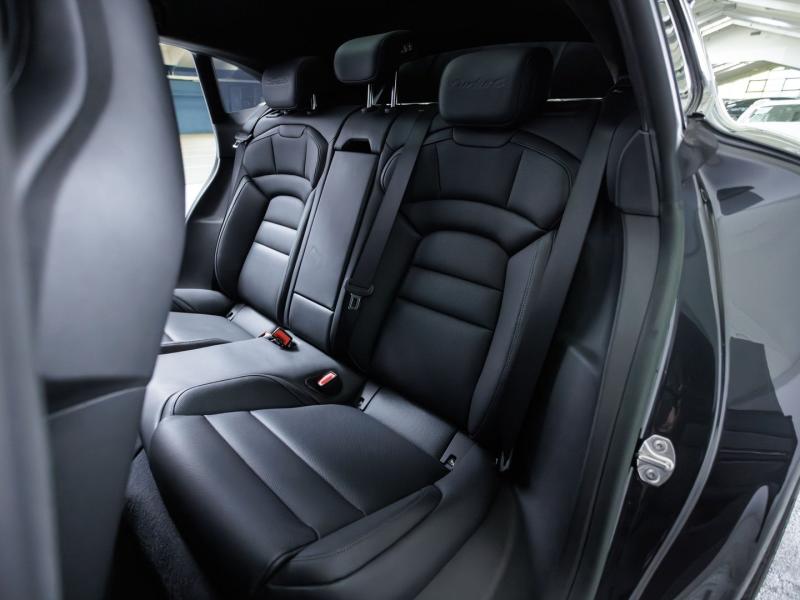 Porsche Taycan Turbo S Sport Turismo