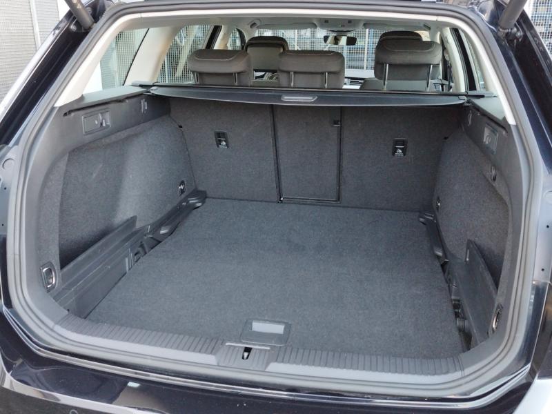 VW Passat Variant Business TDI