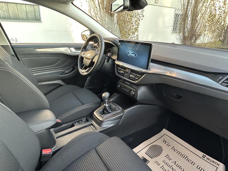 Focus Titanium Traveller 1.0EcoBoost 125PS M6