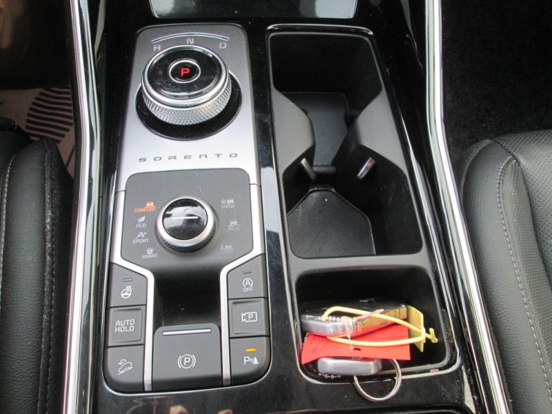 KIA SORENTO/6S/UVO/2.2 CRDI/193PS