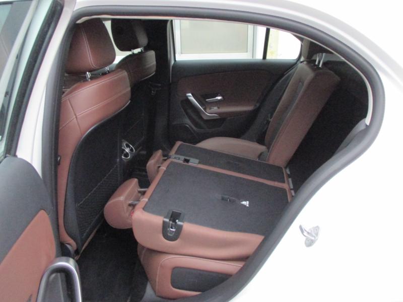 MERCEDES-BENZ A 220 d Aut.