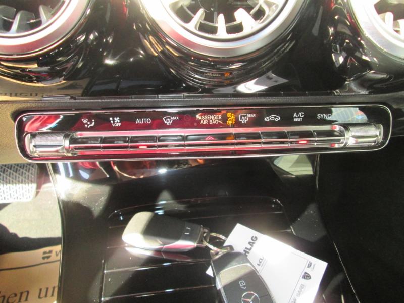 MERCEDES-BENZ A 220 d Aut.