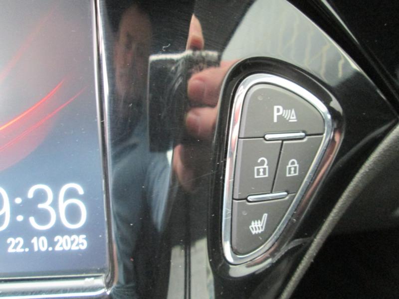 Opel ADAM ROCKS UNL 1.0 S/S 90PS