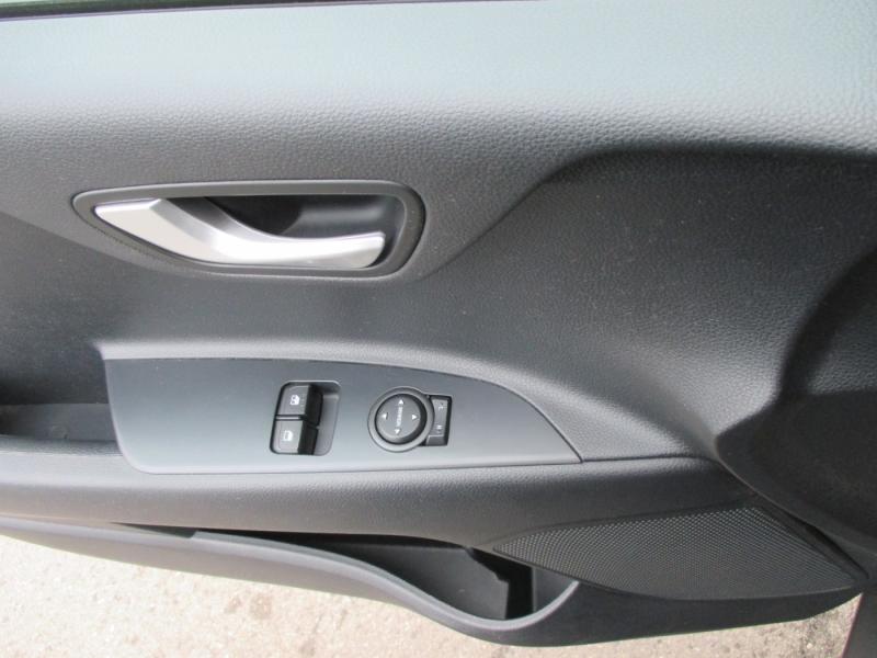 KIA STONIC/TITAN/1.25 MPI/MT5/84