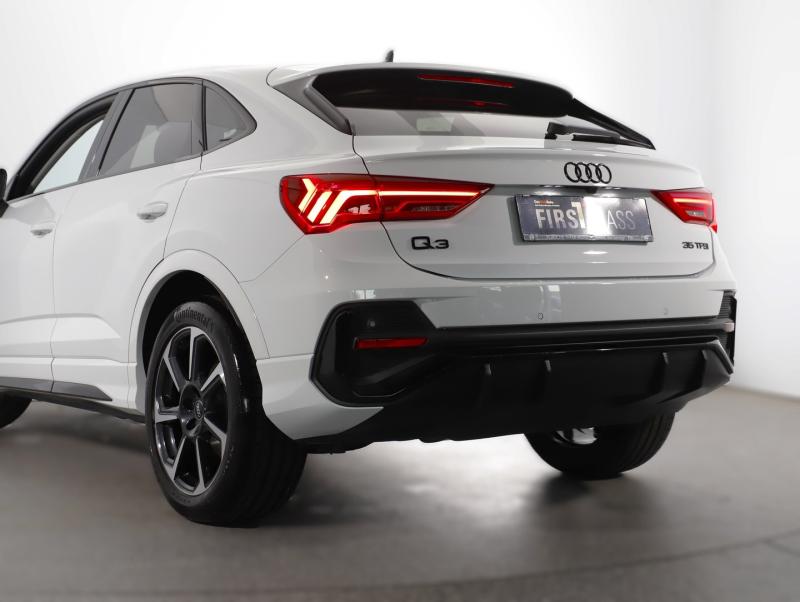 Audi Q3 Sportback 35 TFSI admired