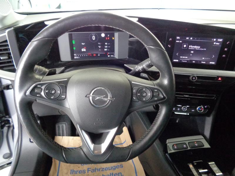 Opel MOKKA ELE 1.2 S/S AT8 130PS