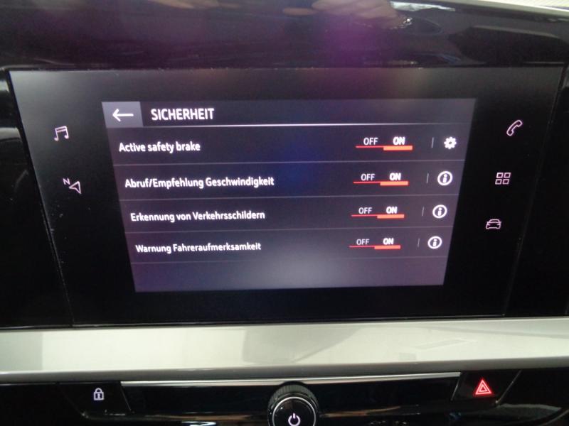 Opel MOKKA ELE 1.2 S/S AT8 130PS